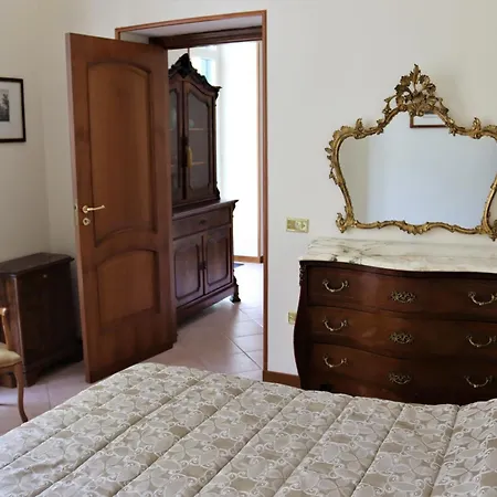 Domus Marisa A Posillipo 아파트