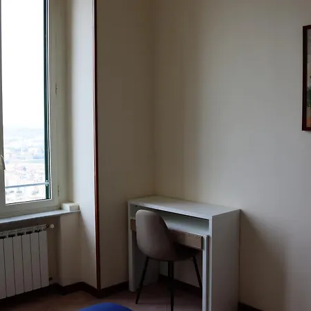 Domus Marisa A Posillipo *